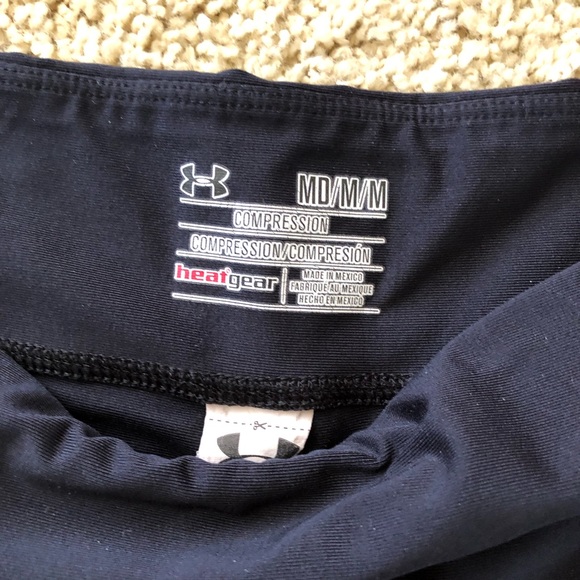 2 Piece Nike Dri-Fit Razor Back Athletic Tank Top & Under Armour black pants - Picture 4 of 9